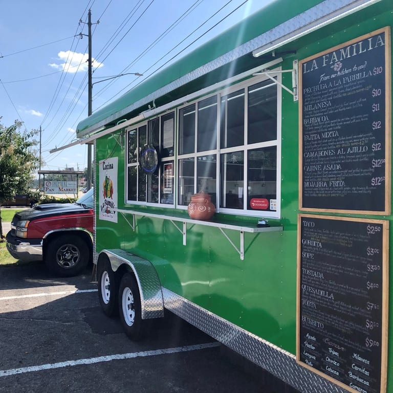 Welcome to La Familia, Mobile Kitchen.